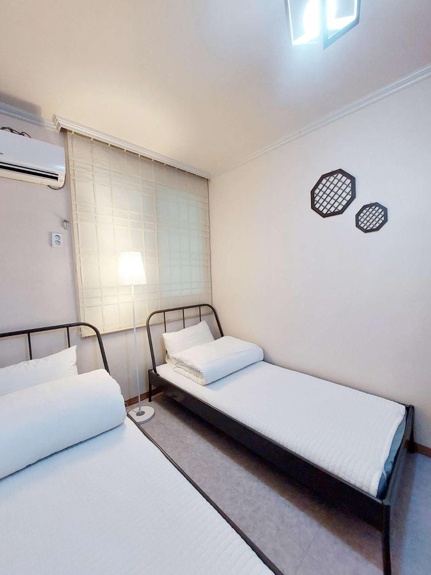 Blau Guesthouse Kjongdzsu Kültér fotó