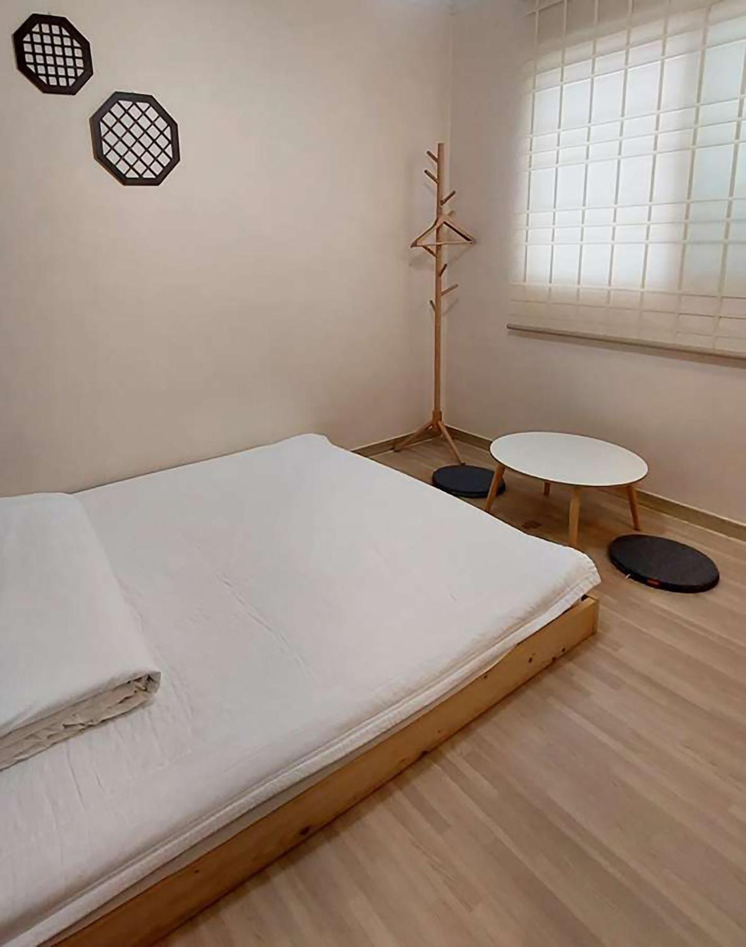 Blau Guesthouse Kjongdzsu Kültér fotó